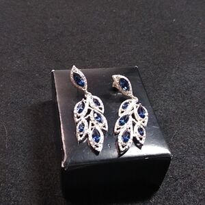 SAQ maker of Avon Earrings Blue glass Long Dangling Pierced Earrings Cottagecore